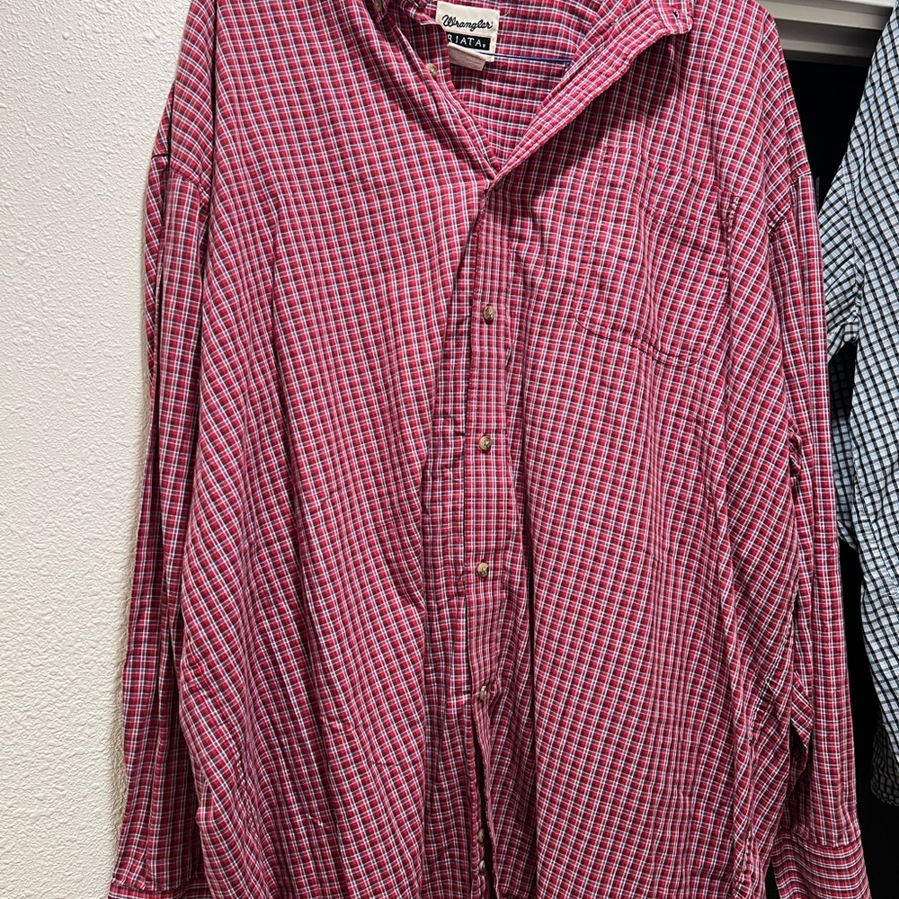 Wrangler Men's Red Plaid Button Down Shirt
